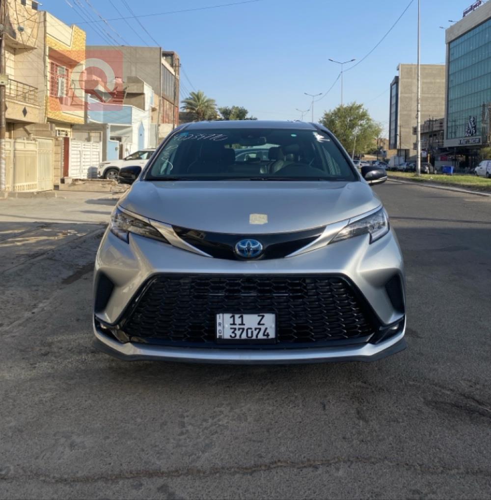 Toyota Sienna